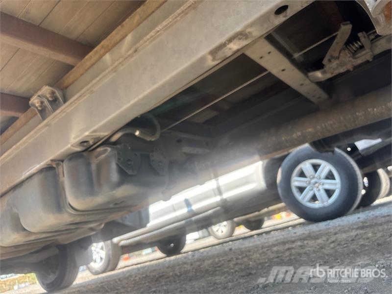 Mercedes-Benz Sprinter 4x2 Van Truck Box body trucks