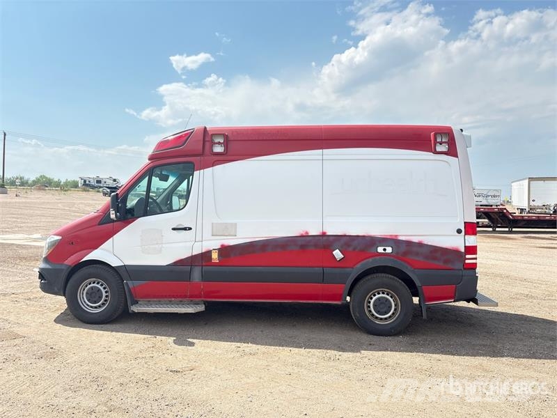 Mercedes-Benz Sprinter 4x2 Ambulance Ambulâncias