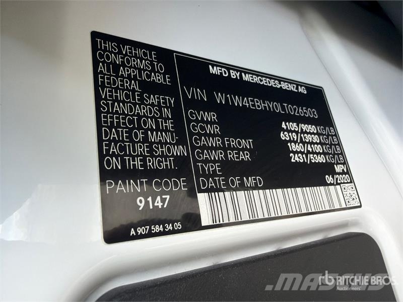 Mercedes-Benz Sprinter 2500 Cargo Van パネルバン