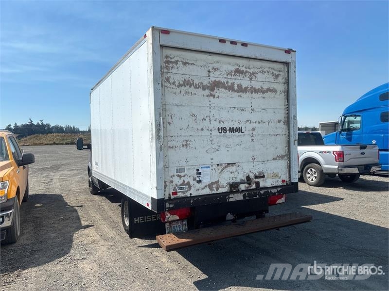 Mercedes-Benz Sprinter 4x2 Van Truck Box body trucks