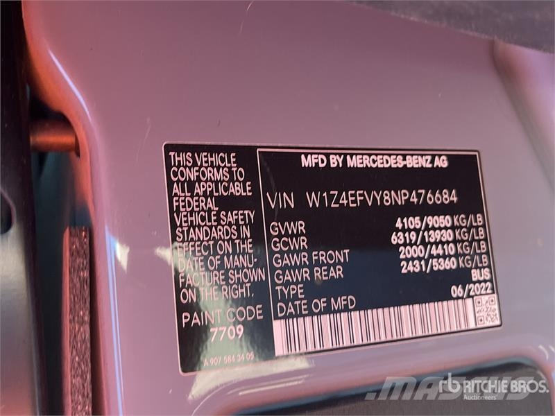Mercedes-Benz Sprinter 4x4 Cargo Van Furgões