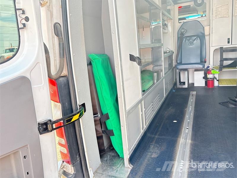 Mercedes-Benz Sprinter 4x2 Ambulance Ambulâncias