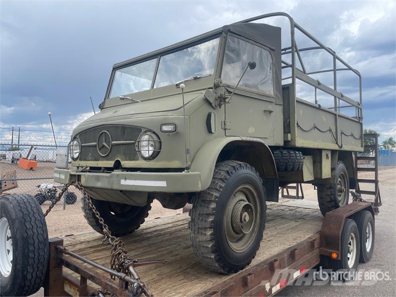 Mercedes-Benz Unimog 4x4 Utility Vehicle ماكينات منفعة عامة