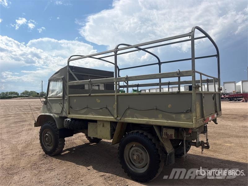 Mercedes-Benz Unimog 4x4 Utility Vehicle ماكينات منفعة عامة