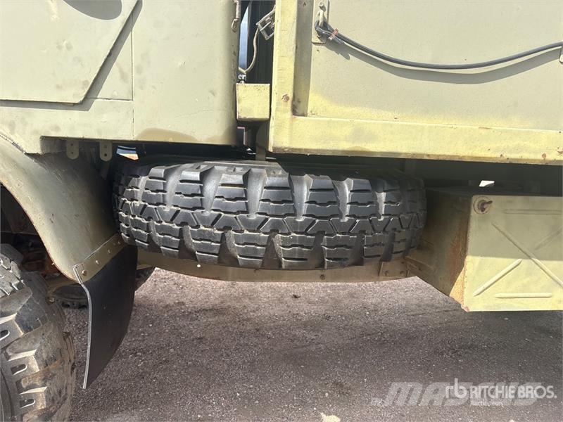 Mercedes-Benz Unimog 4x4 Utility Vehicle ماكينات منفعة عامة
