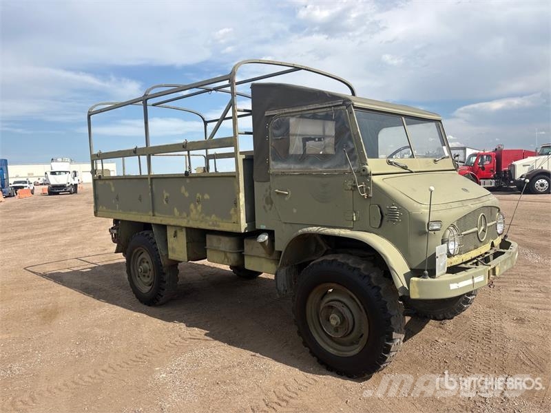 Mercedes-Benz Unimog 4x4 Utility Vehicle ماكينات منفعة عامة