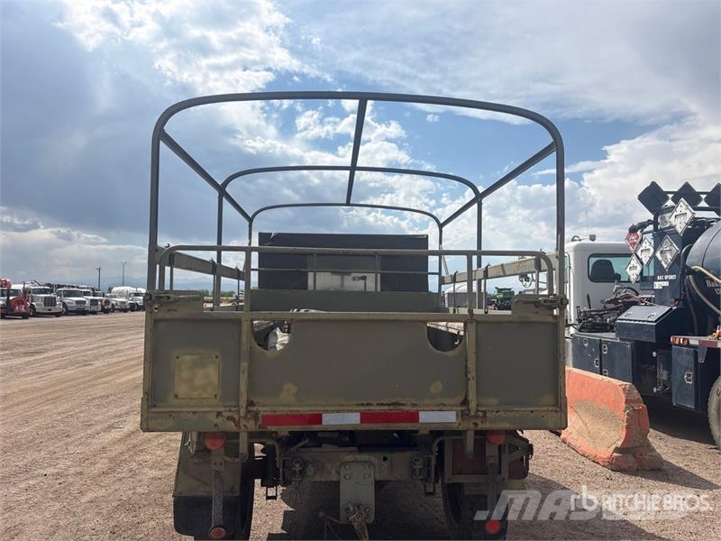 Mercedes-Benz Unimog 4x4 Utility Vehicle ماكينات منفعة عامة