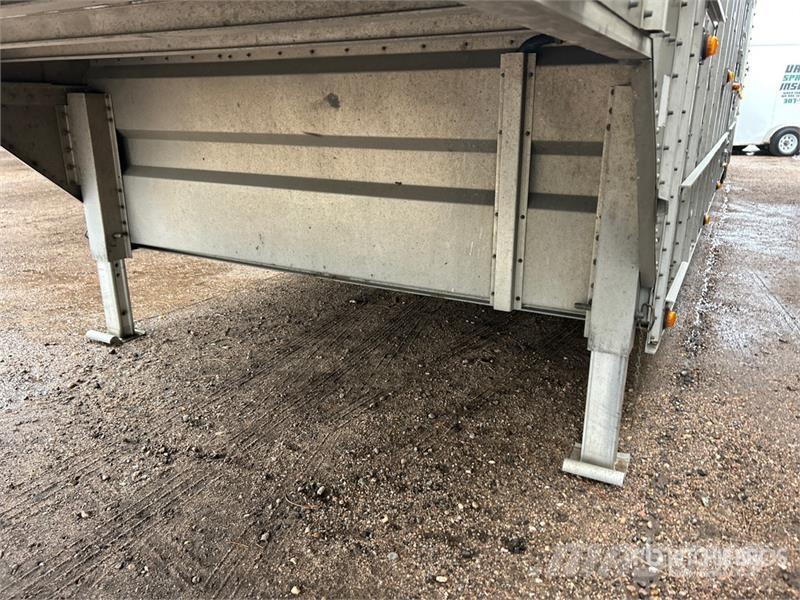 Merritt 53 ft T/A Spread Axle Livestock Trailer Prikolice za prevoz živine