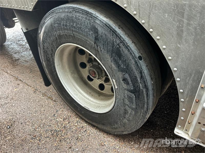 Merritt 53 ft T/A Spread Axle Livestock Trailer Prikolice za prevoz živine