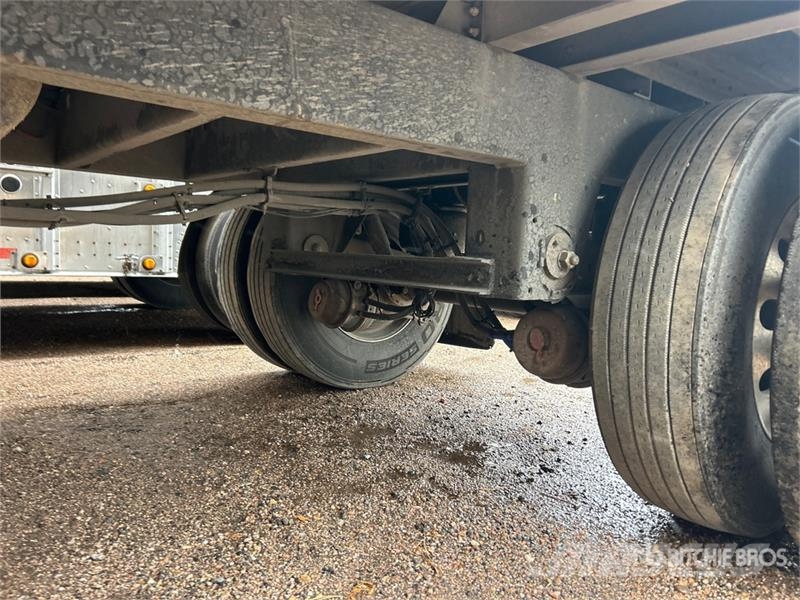 Merritt 53 ft T/A Spread Axle Livestock Trailer Prikolice za prevoz živine