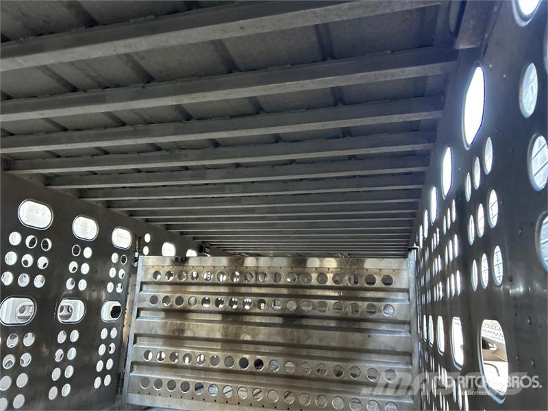 Merritt 53 ft Tri/A Livestock Trailer Prikolice za prevoz živine