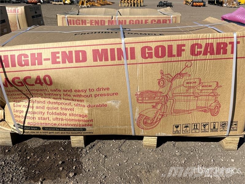 MGC40-RED 3 TT E-Trike Mini Scooter (Unused) Pojazdy terenowe