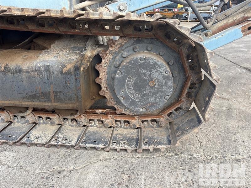  MGL 7536T 32 in x Tracked Stacking Conveyor معدات البناء - غير ذلك