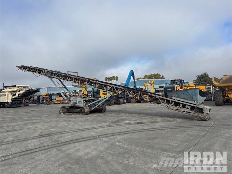  MGL 7536T 32 in x Tracked Stacking Conveyor معدات البناء - غير ذلك