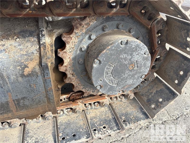  MGL 7536T 32 in x Tracked Stacking Conveyor معدات البناء - غير ذلك