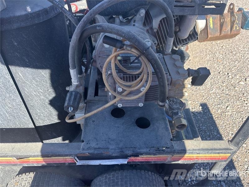 MI-T-M HSP-3504-3MGH Pressure Washer Lagedrukreinigers