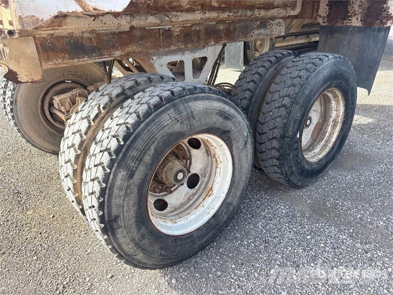 Midland MG37SK2300 37 ft T/A End Dump Trailer Remorque benne