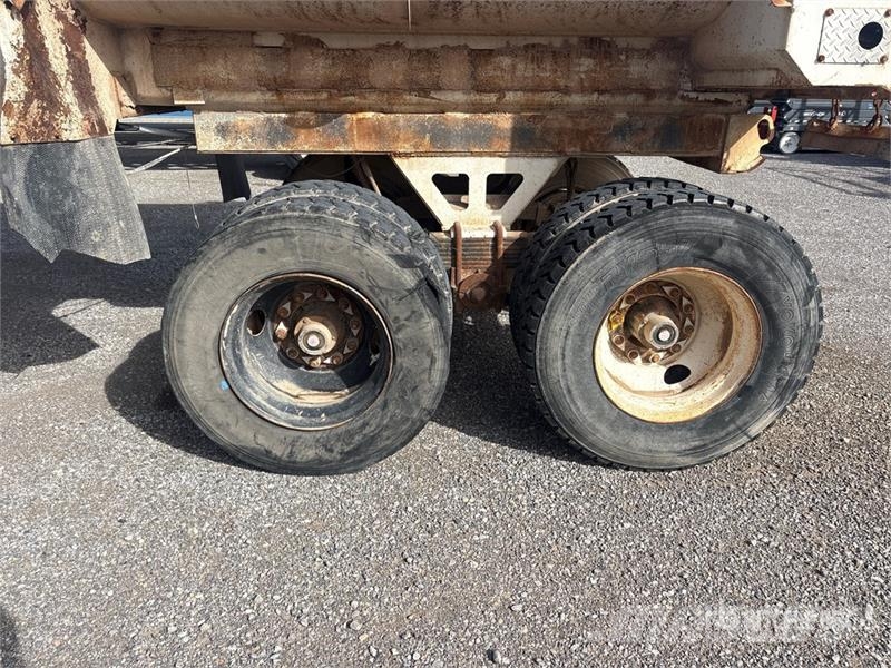 Midland MG37SK2300 37 ft T/A End Dump Trailer Remorque benne
