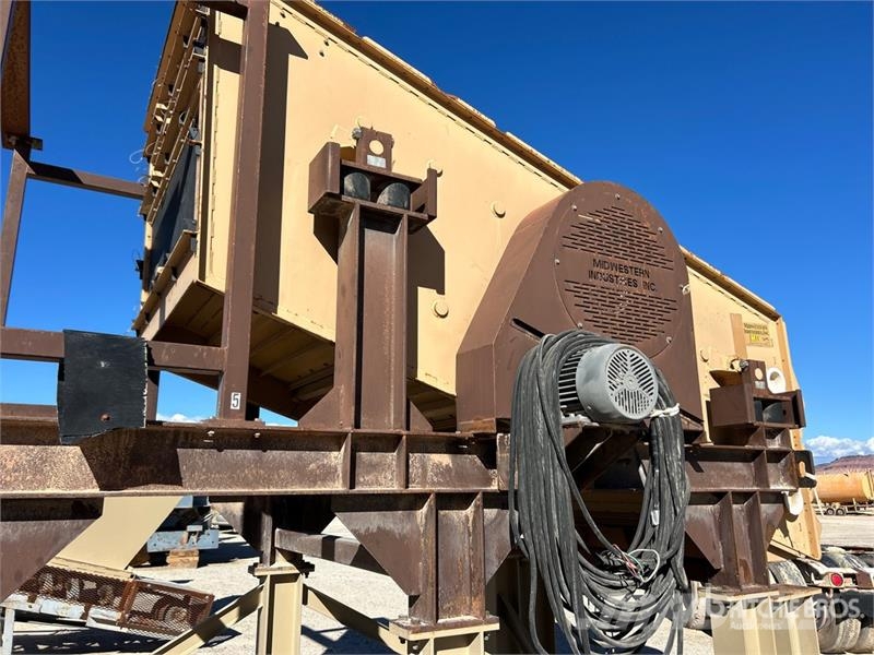 Midwestern Industries MEV 510-2 Skid-Mounted High-Frequency S Screeners