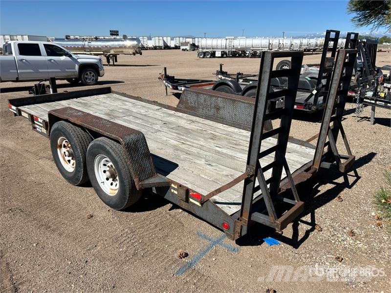 Miller 16 ft T/A Equipment Trailer مقطورات مركبات نقل
