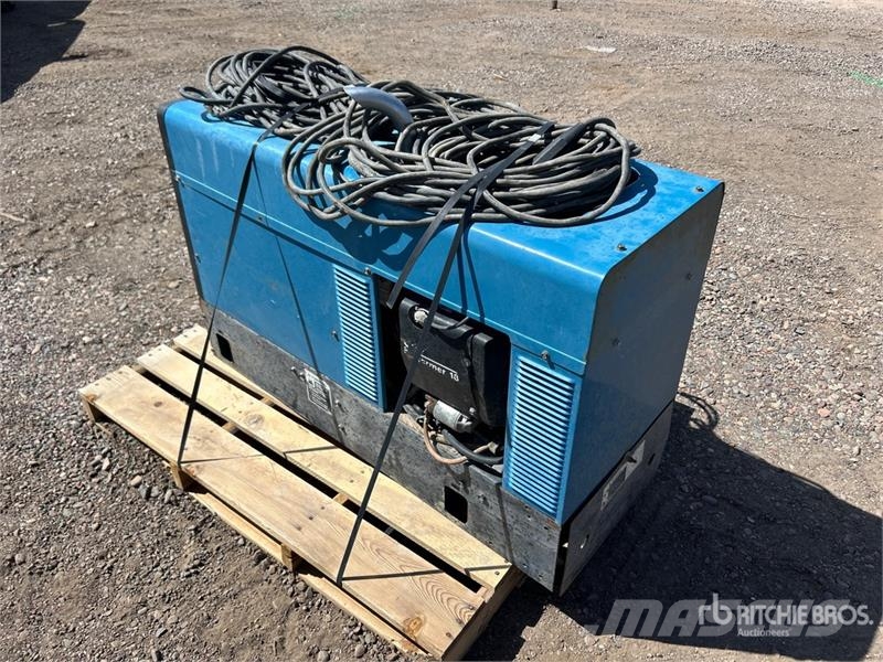Miller 225 A Skid-Mounted Engine Driven Welder Welding Equipment