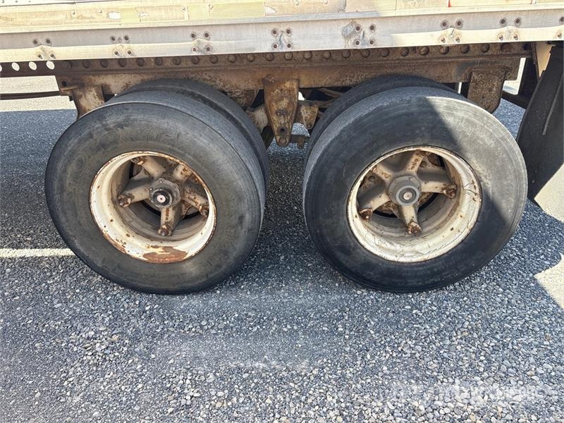 Miller 45 ft x 102 in T/A Van Trailer Kapali kasa treylerler