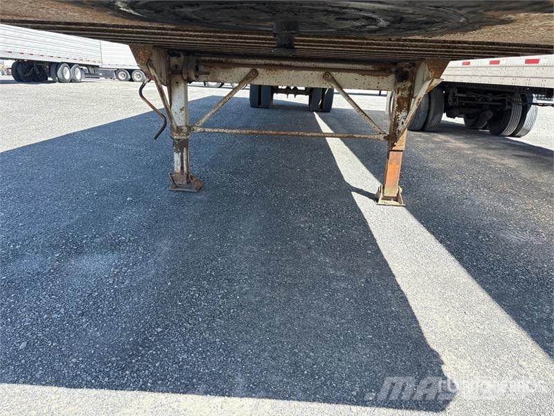 Miller 45 ft x 102 in T/A Van Trailer Kapali kasa treylerler