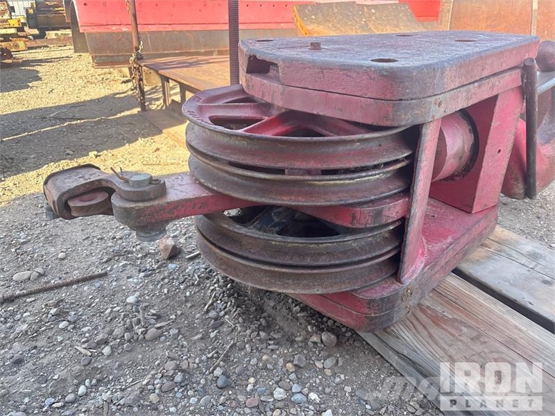 Miller 58 in 70 ton 4 Sheave Load Block Accessoires et pièces pour grue