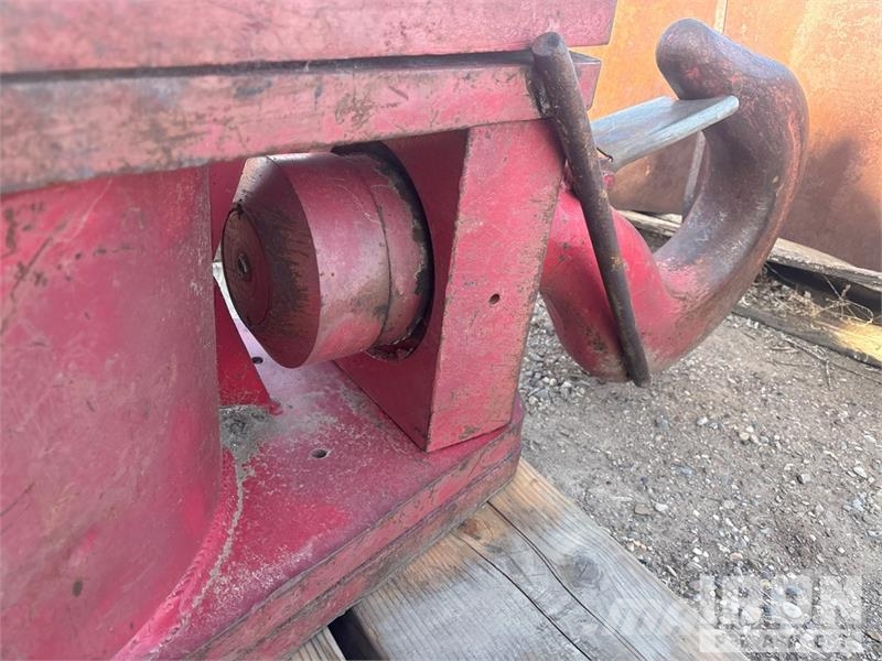 Miller 58 in 70 ton 4 Sheave Load Block Accessoires et pièces pour grue