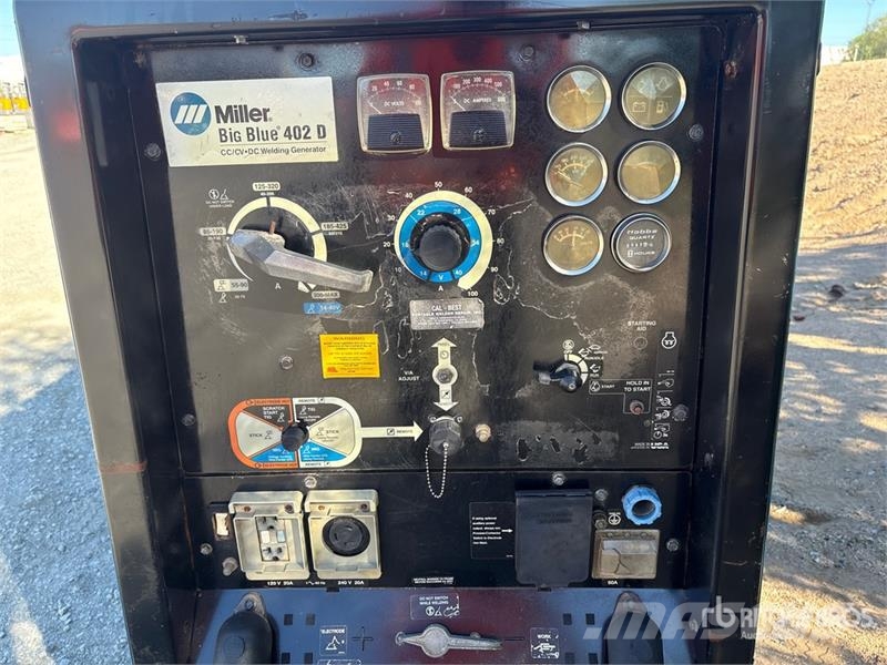 Miller Big Blue 402 D 50 A Skid-Mounted Multi-Process Eng Máquinas de solda