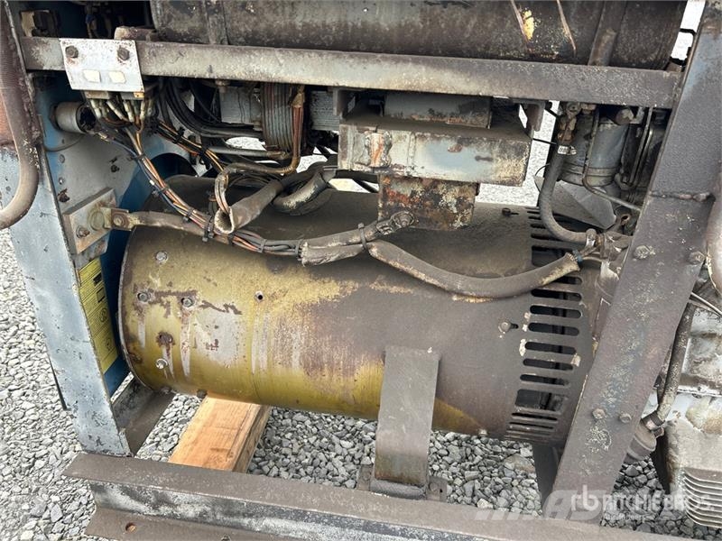 Miller Big D4 220 A Skid-Mounted Stick Engine Driven Weld Aparati za zavarivanje