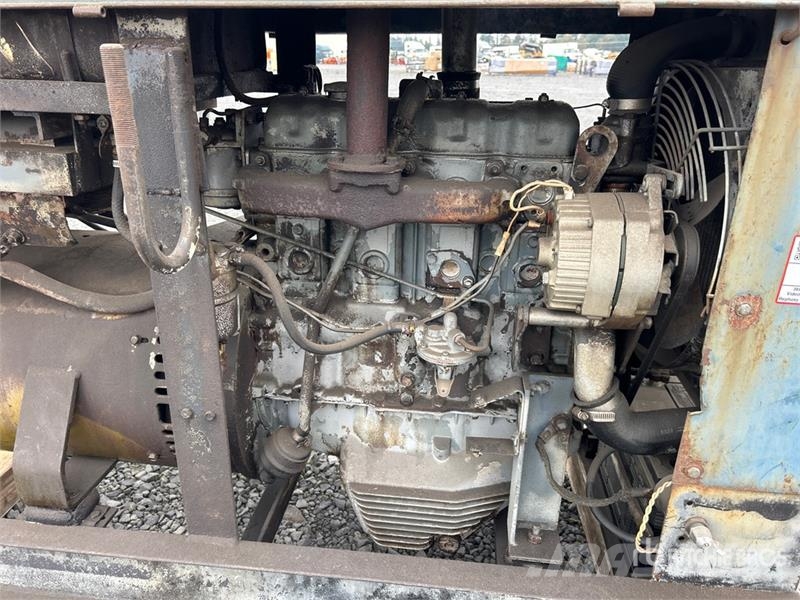 Miller Big D4 220 A Skid-Mounted Stick Engine Driven Weld Aparati za zavarivanje