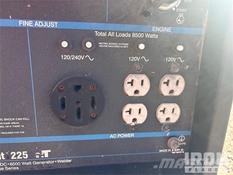 Miller Bobcat 225D Welding Equipment