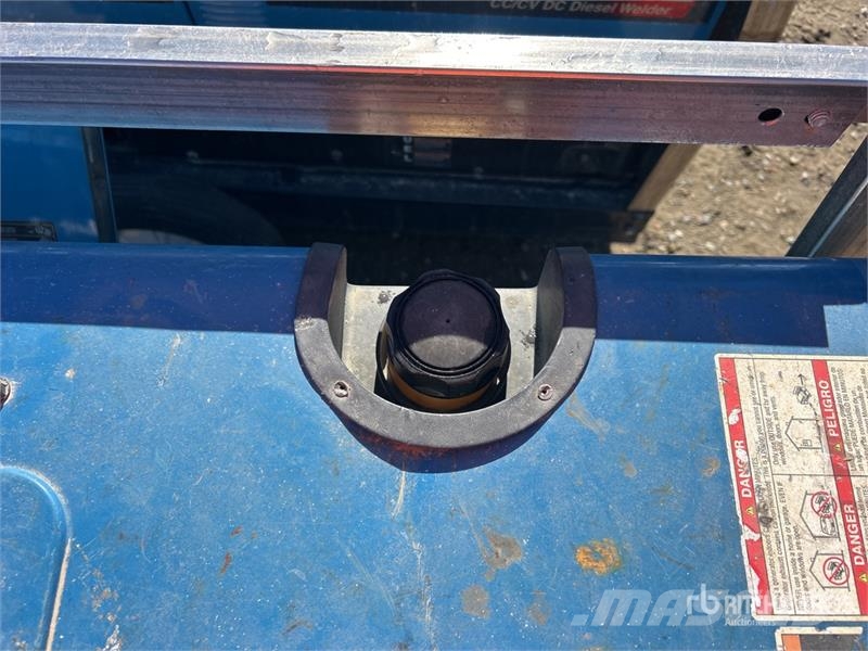 Miller D325K3 Multi-Process Engine Driven Welder Varilni instrumenti