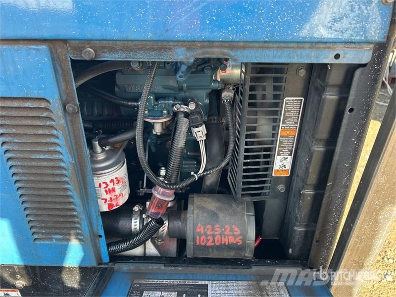 Miller Trailblazer 325 Multi-Process Engine Driven Welder Varilni instrumenti