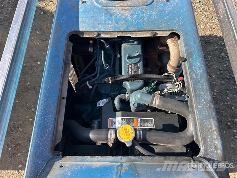Miller Trailblazer 325 Multi-Process Engine Driven Welder Varilni instrumenti