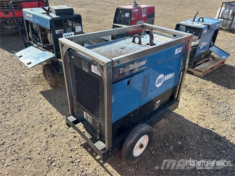 Miller Trailblazer 325 Multi-Process Engine Driven Welder Varilni instrumenti