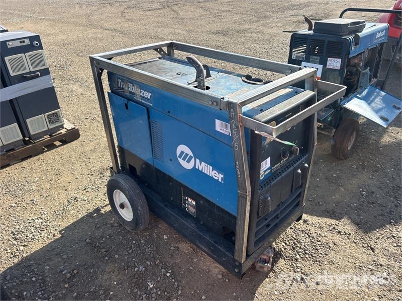 Miller Trailblazer 325 Multi-Process Engine Driven Welder Varilni instrumenti