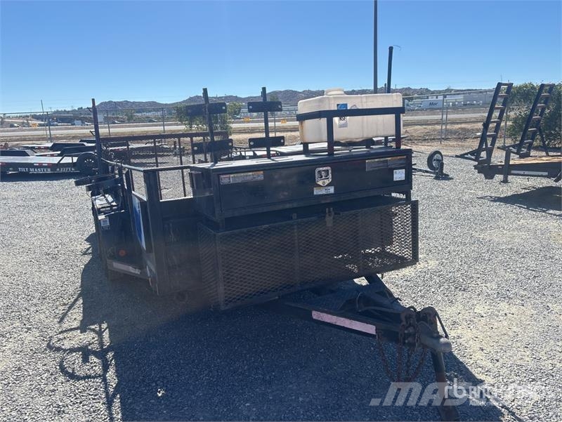 Millerbilt 14 ft T/A Equipment Trailer Prikolice za prevoz vozil