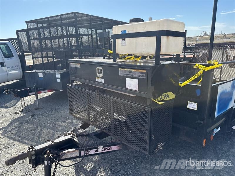  Millerbilt 14 ft T/A Equipment Trailer Auto pārvadāšanas treileri