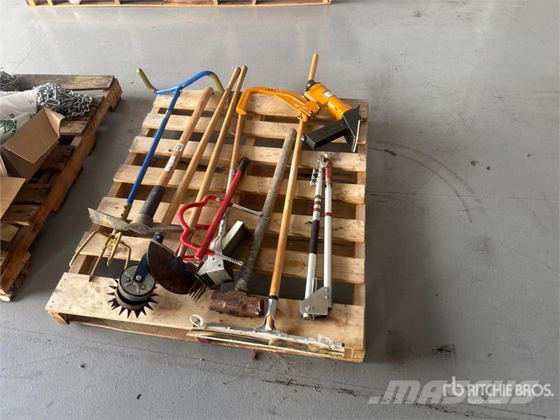  Misc tools, chains, air conditioner units Drugi deli