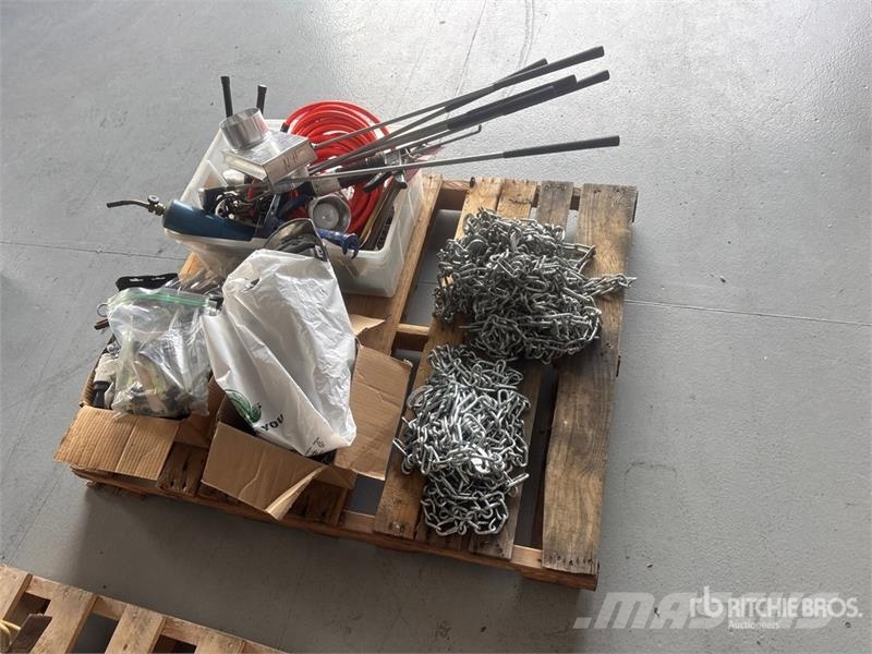  Misc tools, chains, air conditioner units Drugi deli