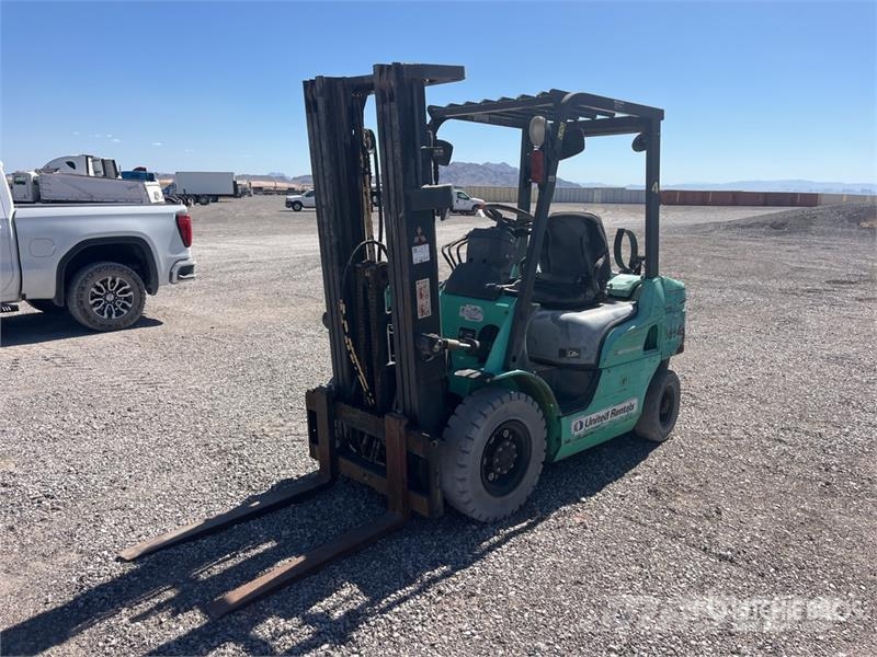 Mitsubishi FG25NGLP 4500 lb Cushion Tire Forklift (Inoperable Viličari - ostalo