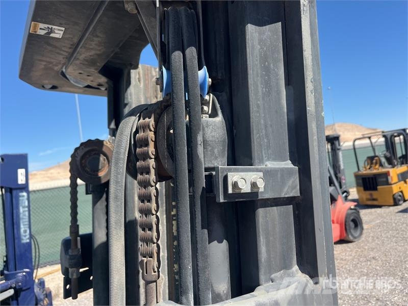 Mitsubishi FG25NGLP 4500 lb Cushion Tire Forklift (Inoperable Gaffeltrucks - andre