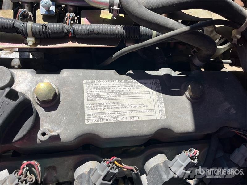 Mitsubishi FG25NGLP 4500 lb Cushion Tire Forklift (Inoperable Gaffeltrucks - andre