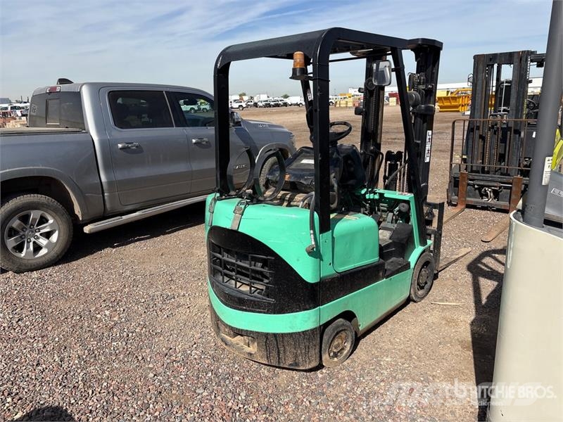 Mitsubishi FGC15K 2700 lb Forklift (Inoperable) Viličarji - drugo