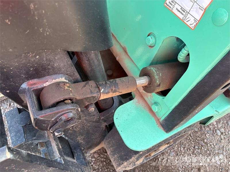 Mitsubishi FGC15K 2700 lb Forklift (Inoperable) Viličarji - drugo