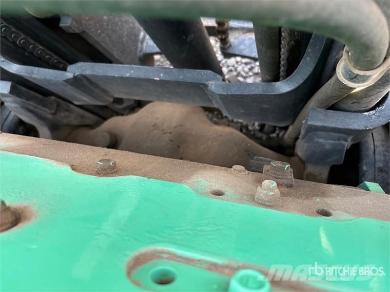 Mitsubishi FGC15K 2700 lb Forklift (Inoperable) Viličarji - drugo
