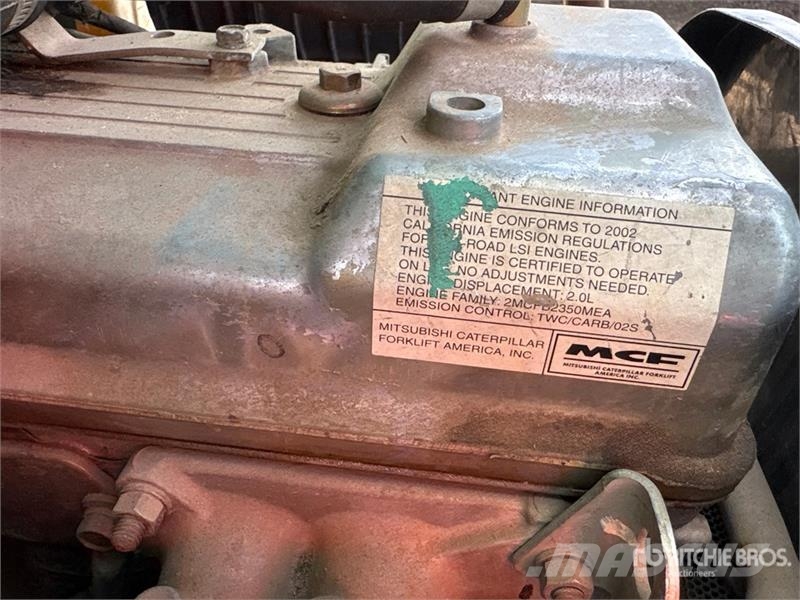Mitsubishi FGC15K 2700 lb Forklift (Inoperable) Viličarji - drugo