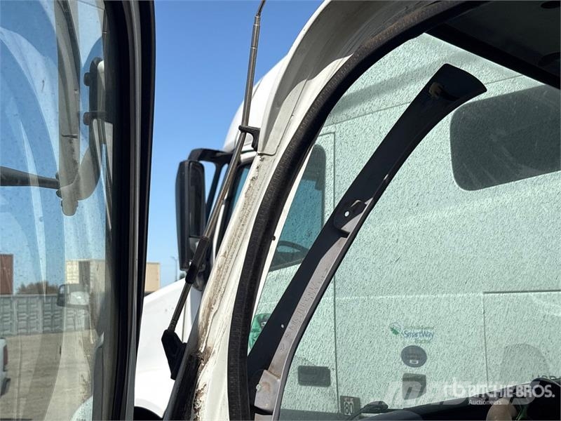 Mitsubishi Fuso FE 4x2 Landscape Truck (Inoperable) Egyéb